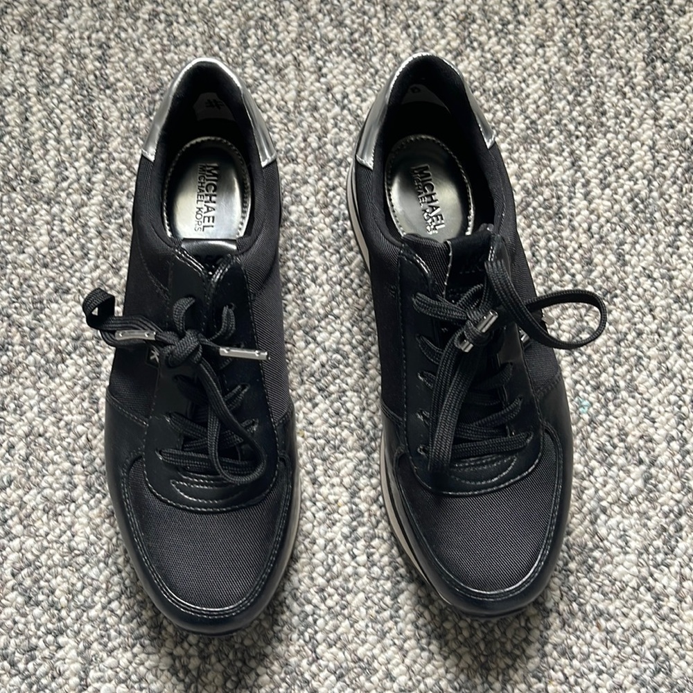 Michael KORS sneakers-Size 6
